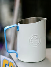 画像をギャラリービューアに読み込む, 水色／白色　Milk pitcher 450ml
